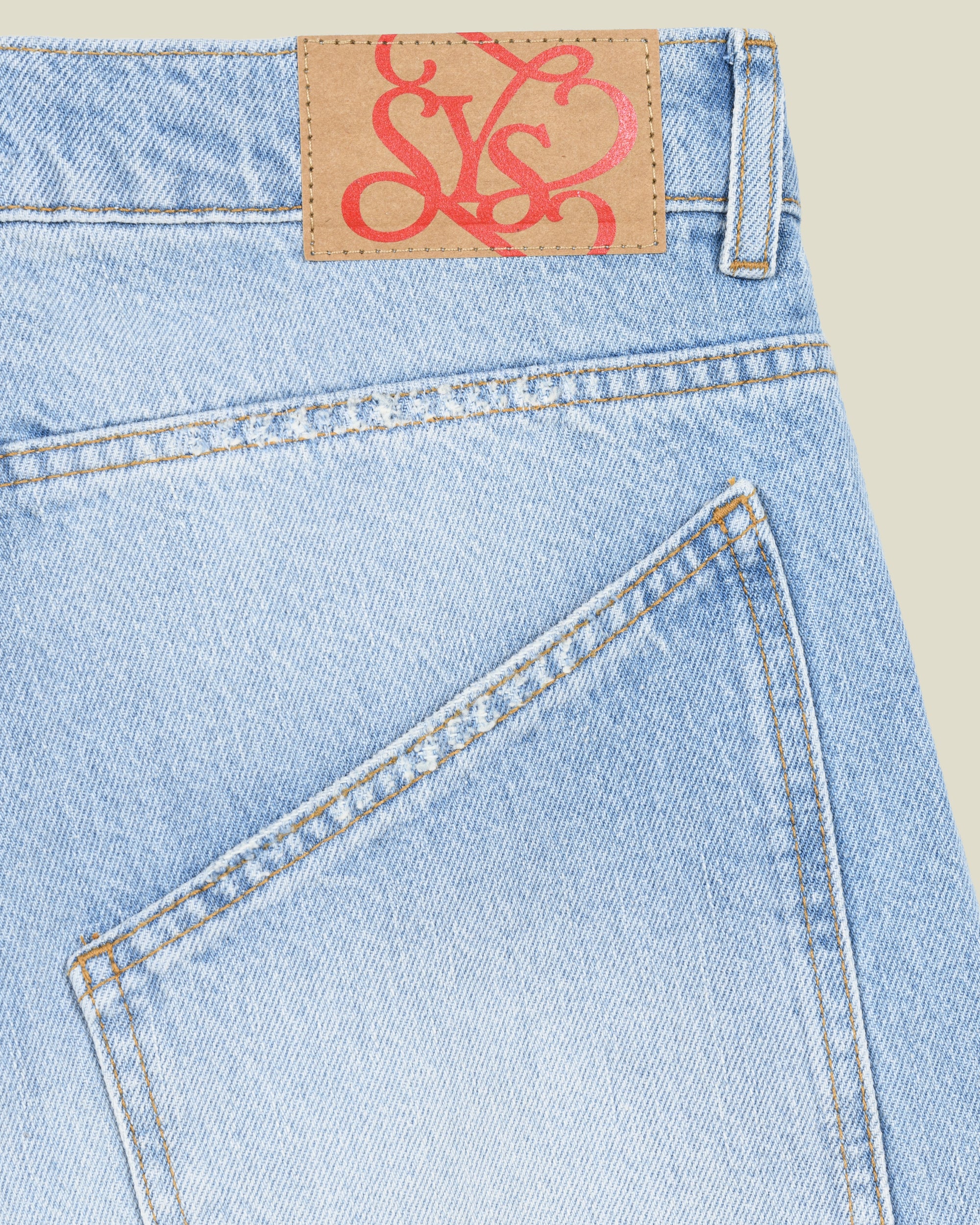 Li Cut Denim - Image 4